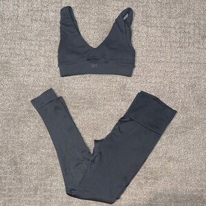 SET Active Sculptflex Bra & Leggings